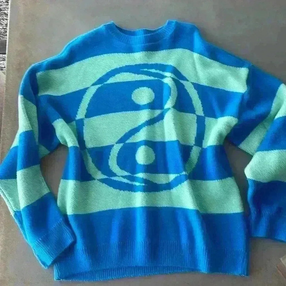 Topshop Blue Knitted Crew Neck Oversized Yin Yang Pullover Sweater Size 4-6 - Picture 2 of 9